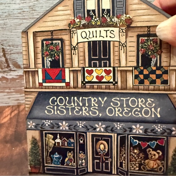 Brandywine Woodcrafts Country Store Sisters, Oregon Decorative Plaque quilts - Picture 5 of 5